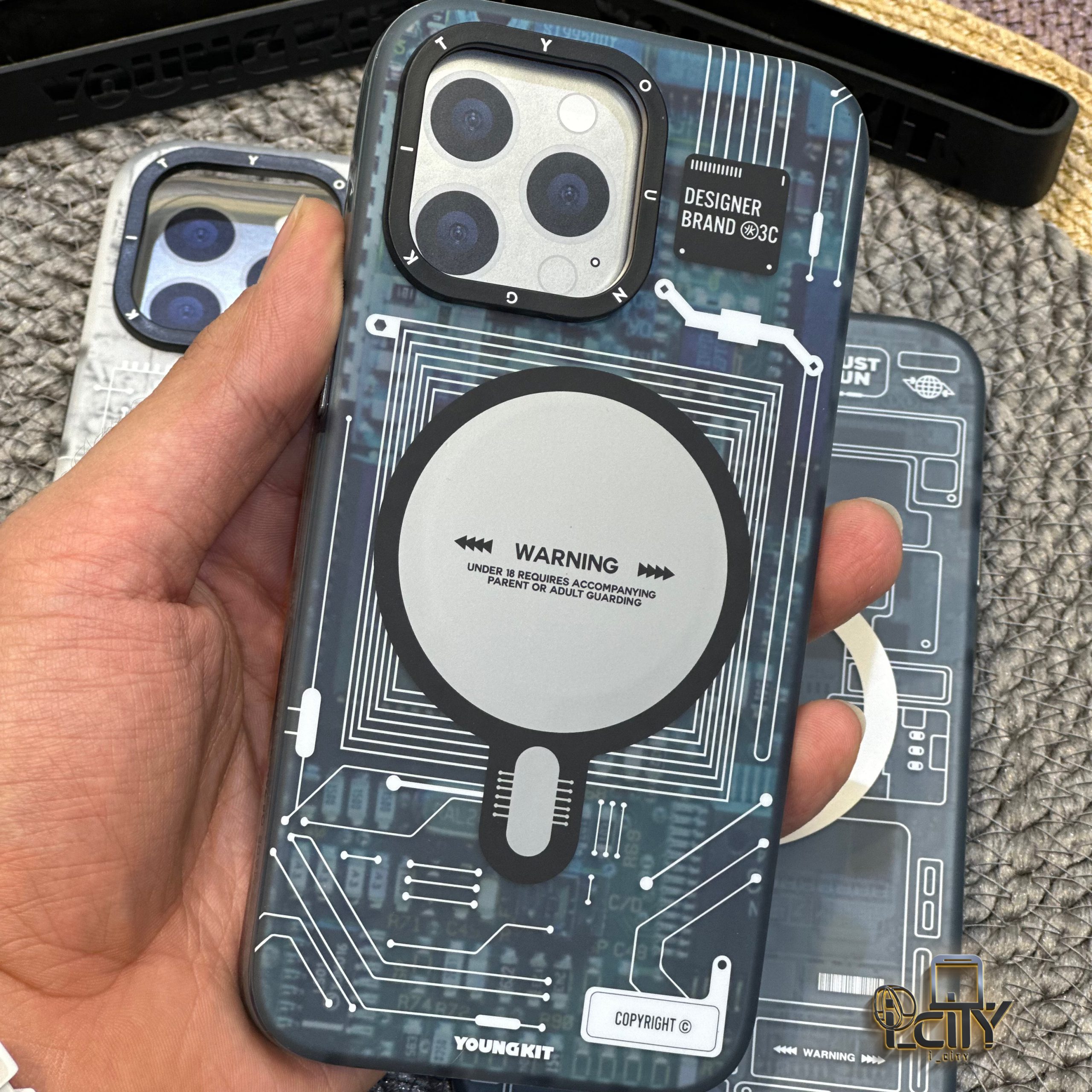 قاب یانگ کیت تکنولوژی مگسیف آبی آیفون Youngkit technology magsafe Blue