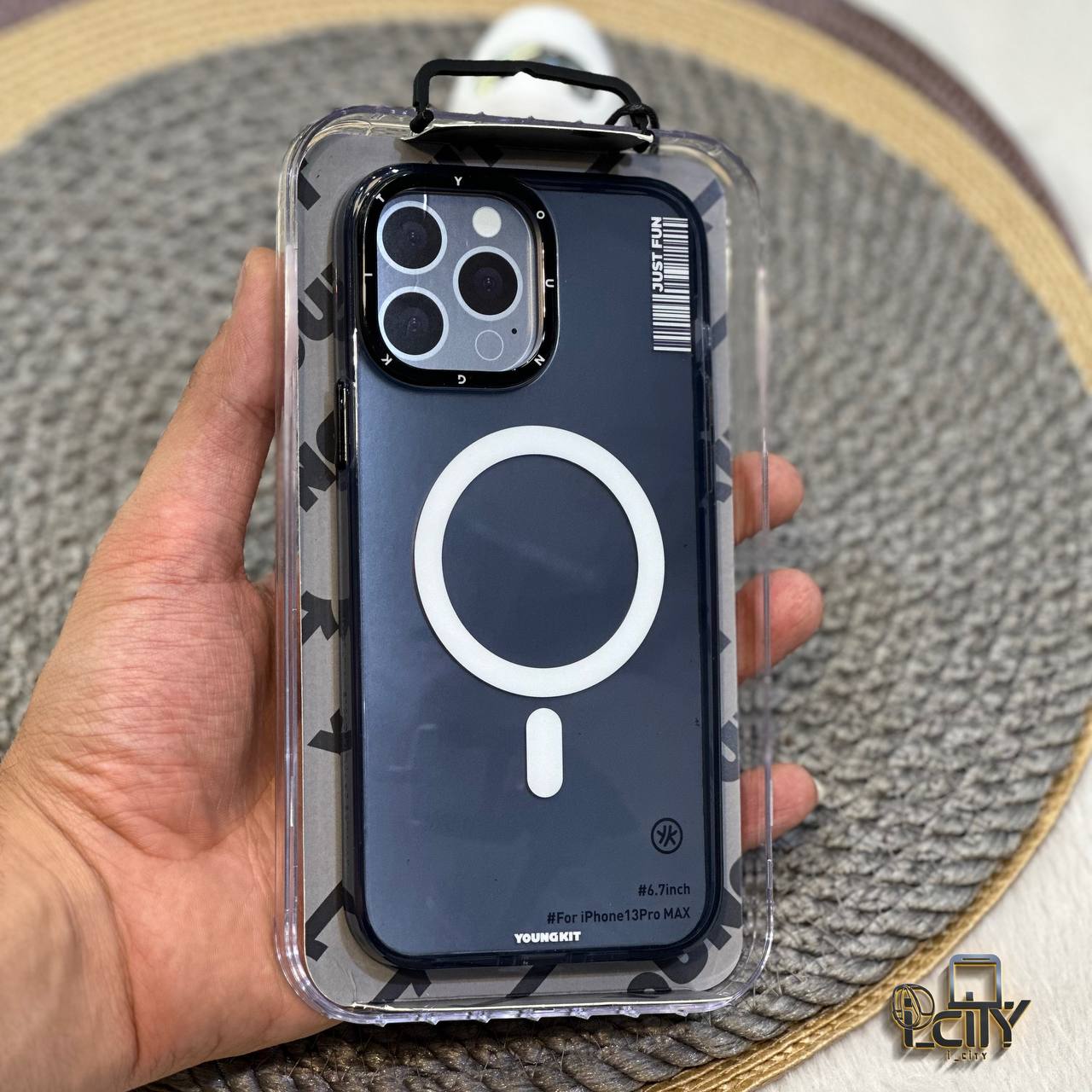 قاب گوشی، مدل Crystal magsafe، رنگ مشکی، برند Youngkit